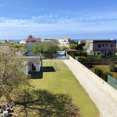Casa Sicilia - Riviera Sicily Beach Guest House دونّالوكاتا المظهر الخارجي الصورة