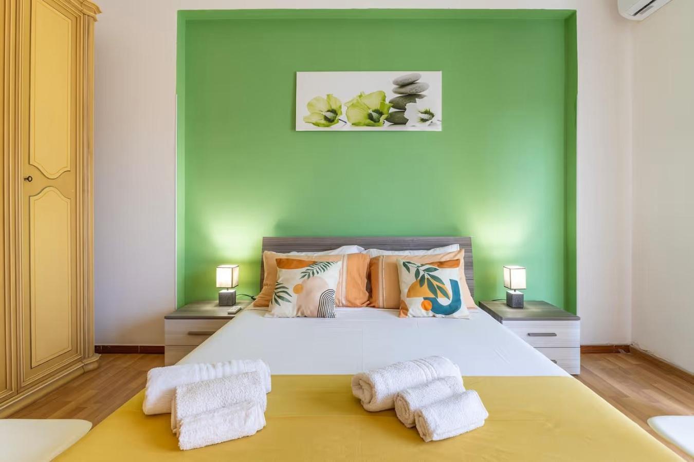 Casa Sicilia - Riviera Sicily Beach Guest House دونّالوكاتا المظهر الخارجي الصورة
