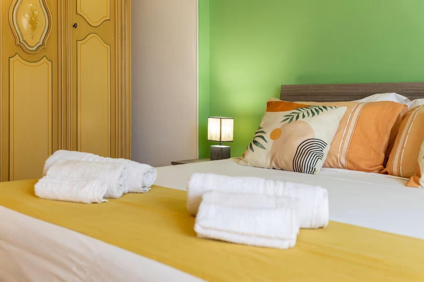 Casa Sicilia - Riviera Sicily Beach Guest House دونّالوكاتا المظهر الخارجي الصورة